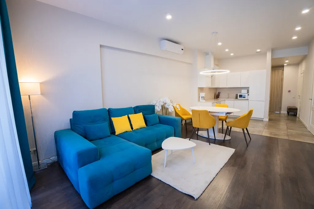 Трёхкомнатные апартаменты с видом на море и город