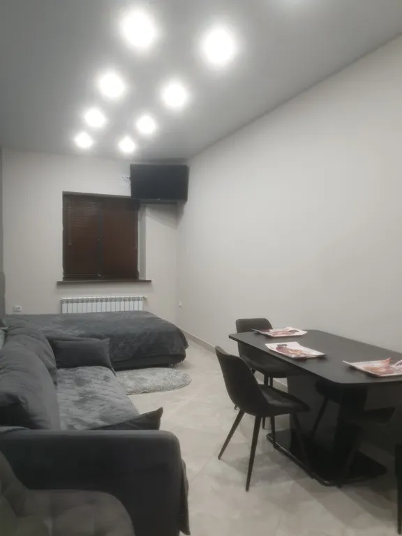 Дизайнерская современная двушка в новом доме сердца центра город