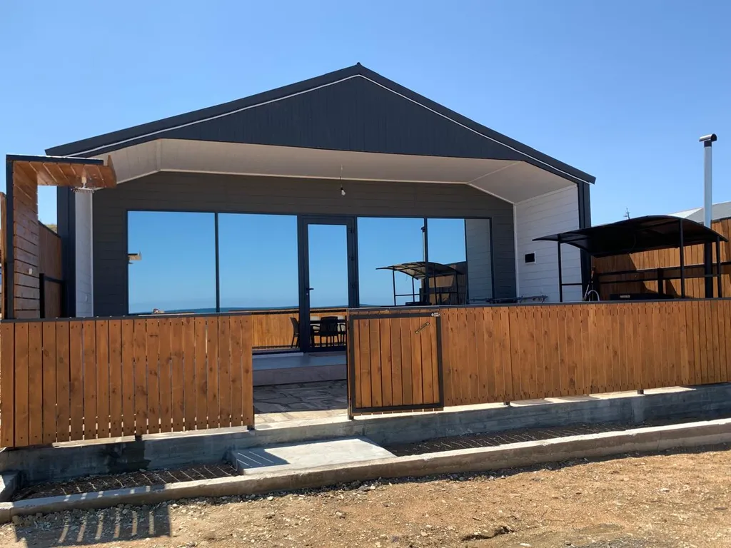 Коттедж прямо у моря