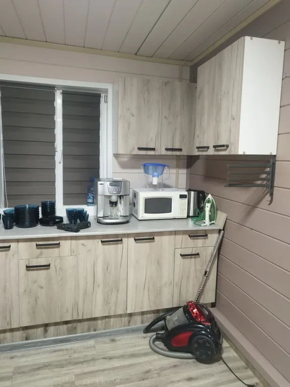 Деревянный дом в черте города