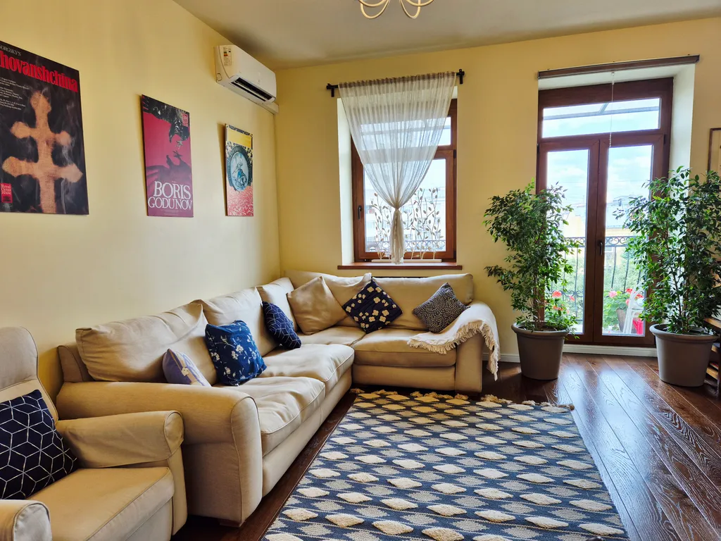 Просторная квартира в центре с красивым видом — аренда посуточно в Москва