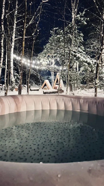 Коттедж Новый дом с баней и уличной джакузи — Ефимово