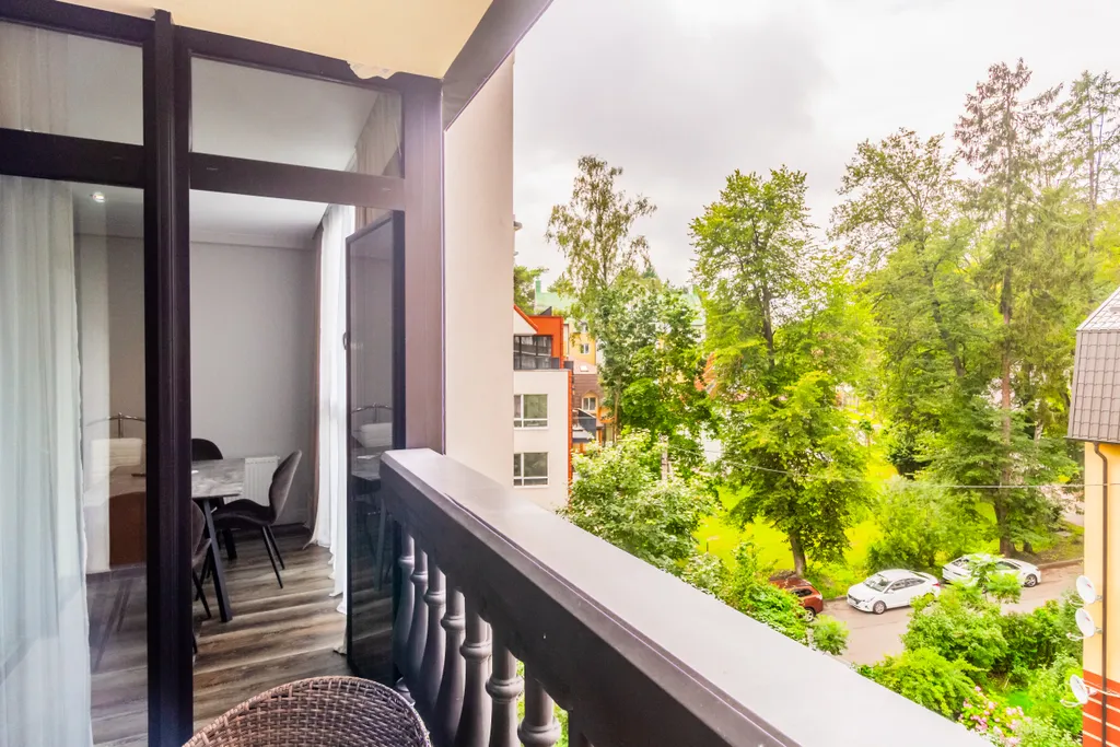 Апартаменты в клубном доме
 «Резиденция Максим»