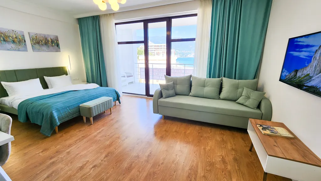 Видовая однокомнатная квартира в ЖК "Сан-Марино"