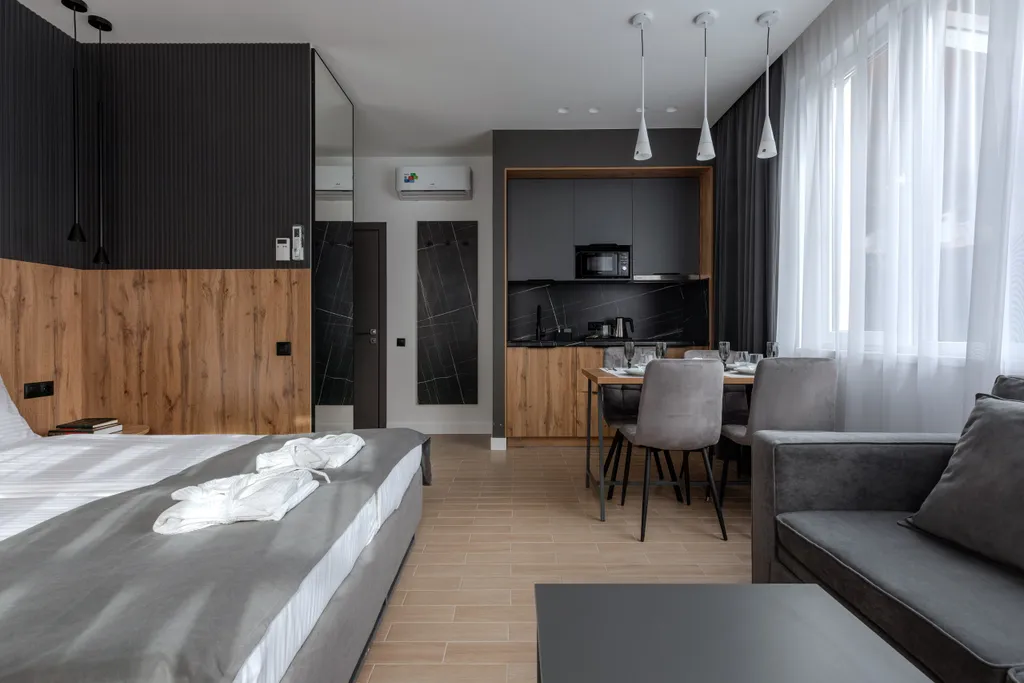 Номер с дизайнерским ремонтом и кухонной зоной