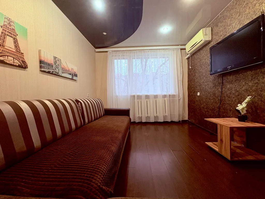 Уютная квартира в Красноармейском районе, клиника зрение