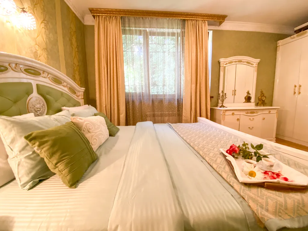 Квартира Счастье жить в центре Севастополя в Адмиральской квартире — аренда посуточно в Севастополь