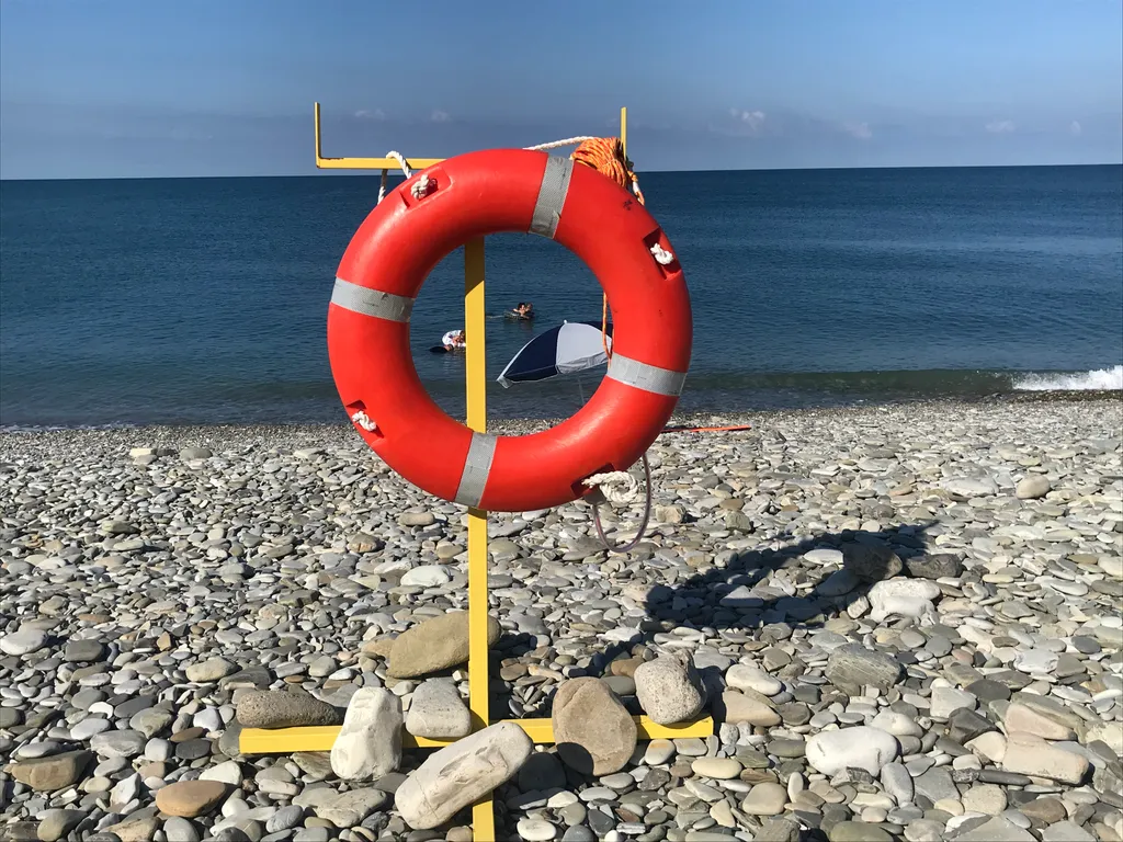 Дом в горах с видом на реку