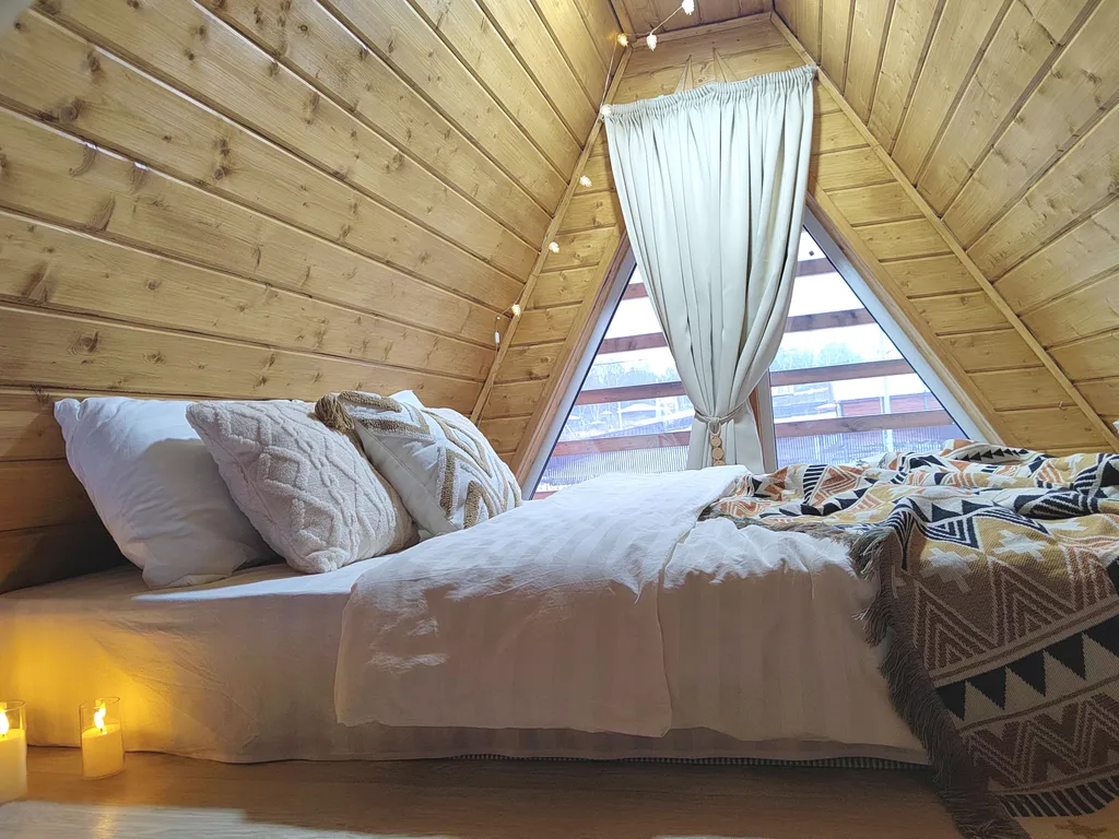 Загородный дом со своей территорией и баней