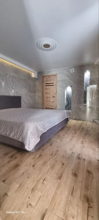 Квартира Трехкомнатная квартира с бассейном и потрясающим видом на море — Сириус