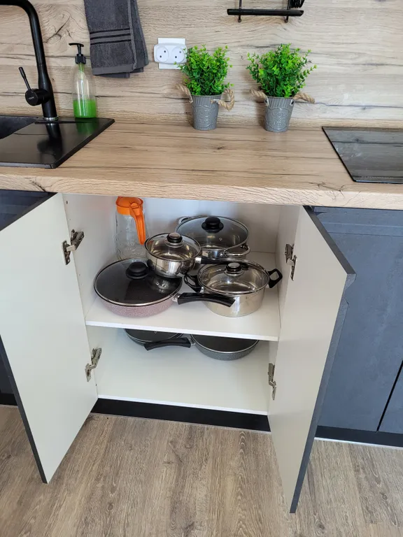 Современная студия у моря с видом на бассейн и горы