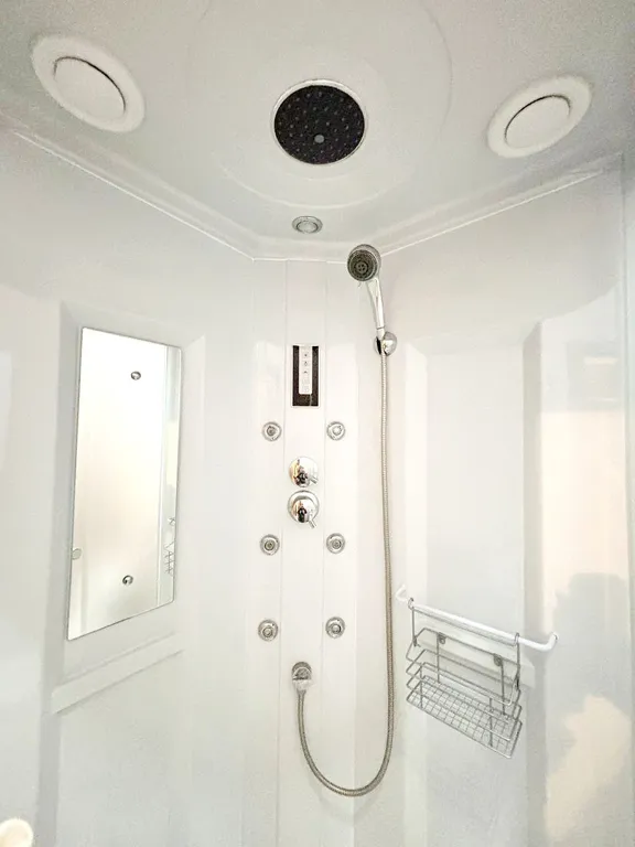 Большая квартира с терассой у охта-парка с дизайнерским ремонтом