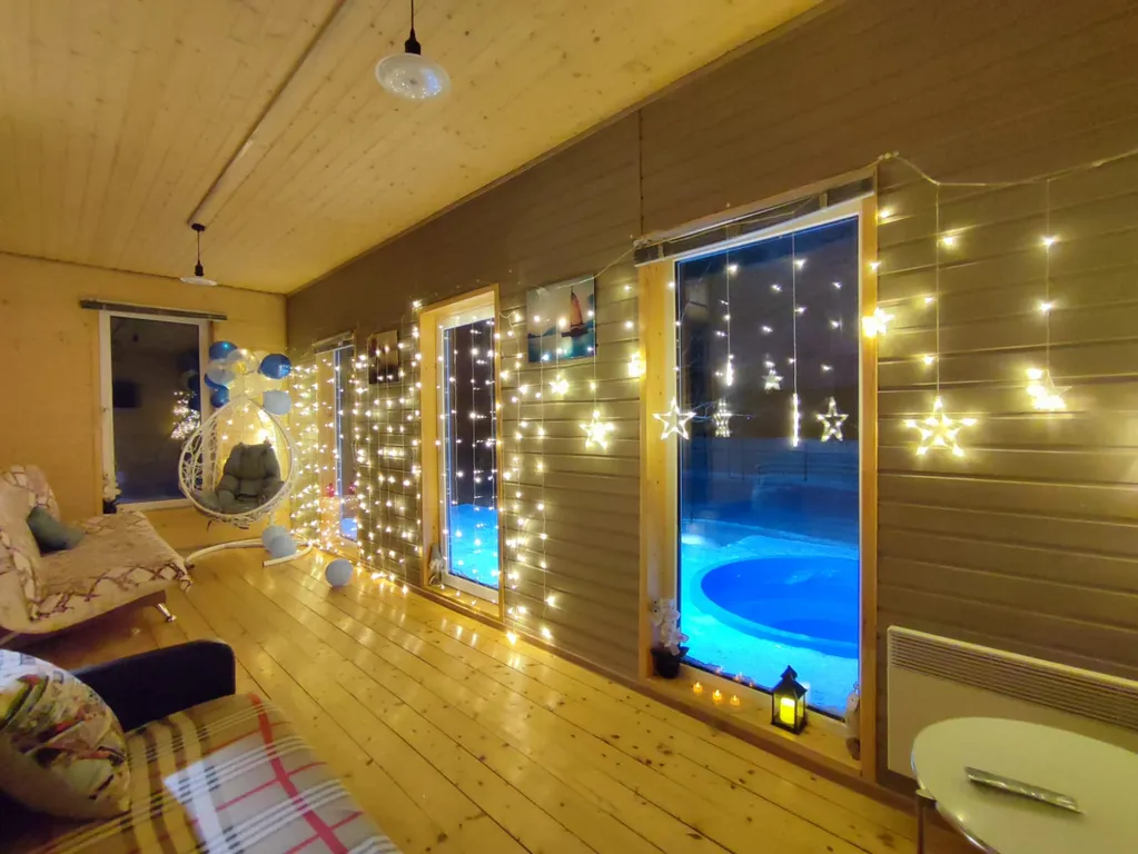 Домик в лесу с собственной горячей купелью 15 минут до центра города