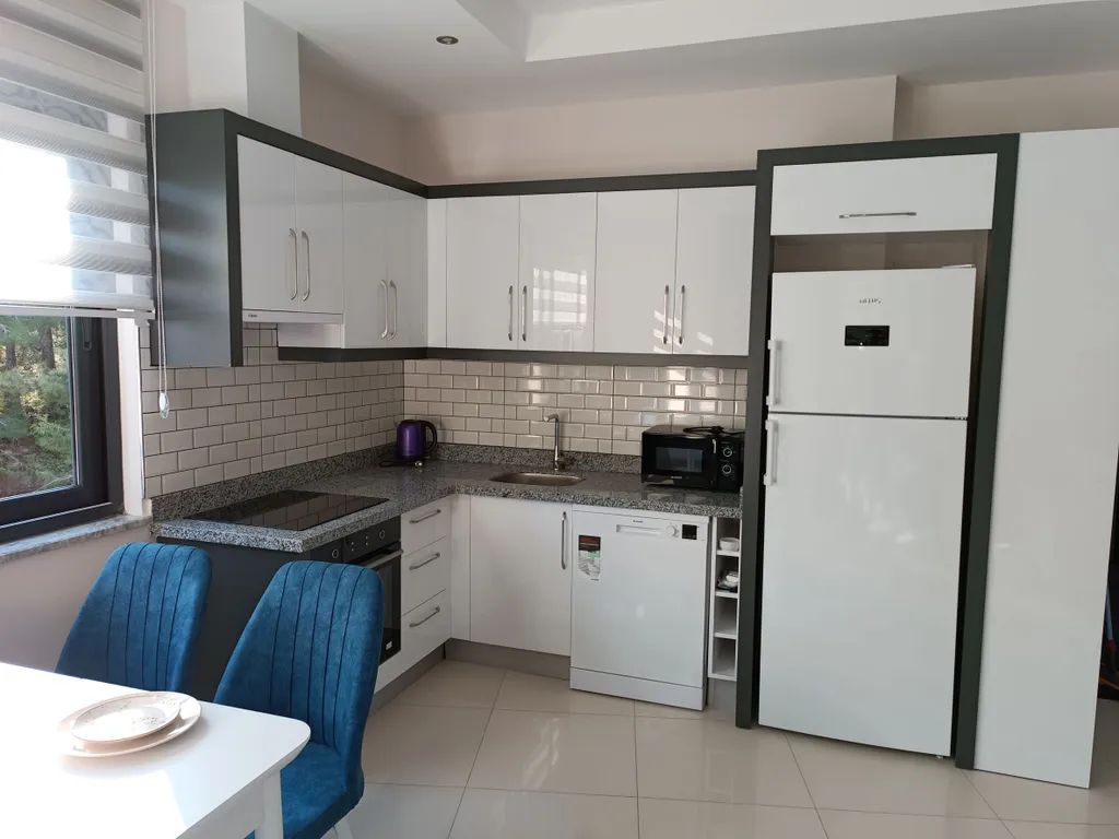 Тихий и спокойный отдых в сосновом лесу недалеко от пляжа Инжекум