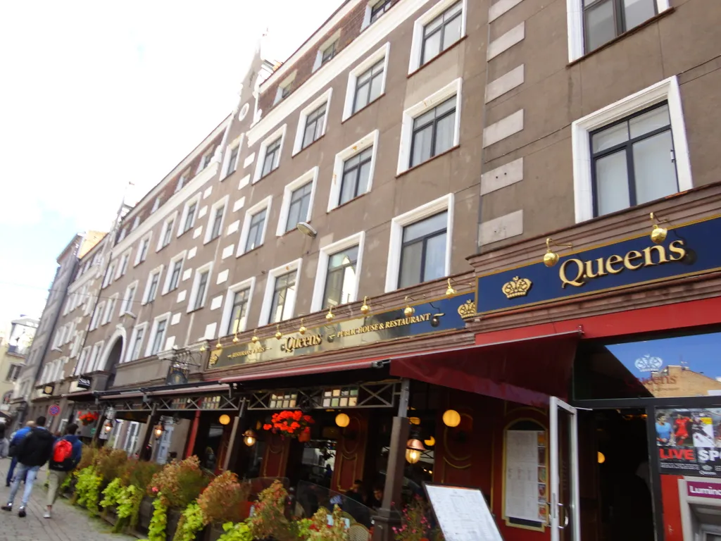 Светлая квартира с видом на Ратушу