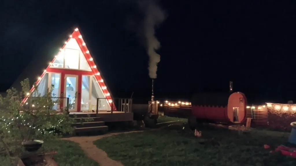 Коттедж Дом с баней и банным чаном у реки — аренда посуточно в Новая Усмань