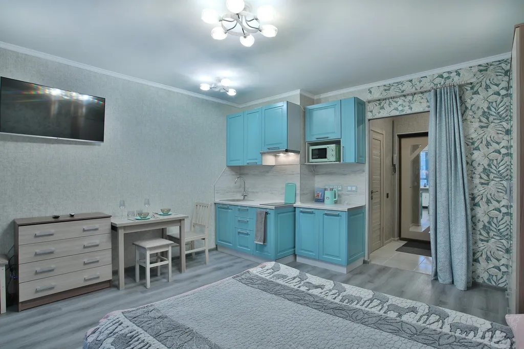 Lux Blue apartment с ванной и большим ТВ (1ый ЖК от метро, 700 метров)