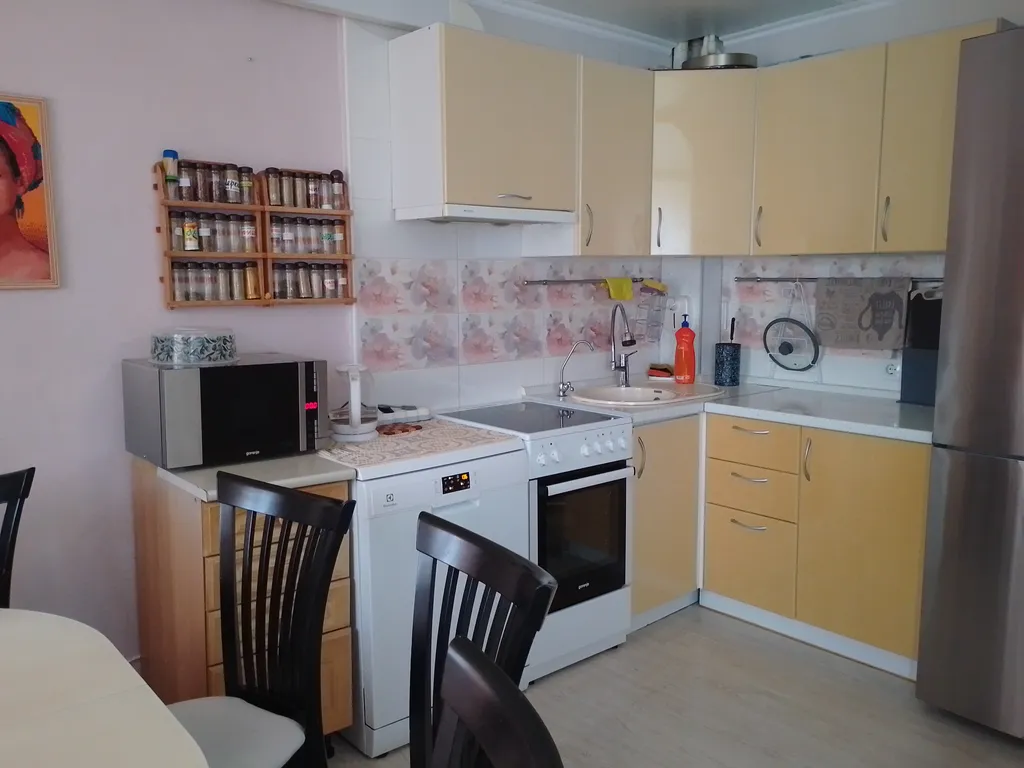 3-комнатная квартира в центре рядом с набережной