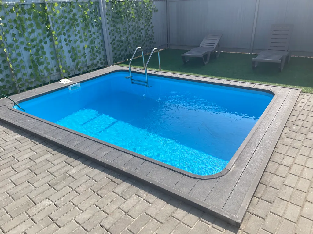 Коттедж Дом с бассейном и своей территорией — Бжид