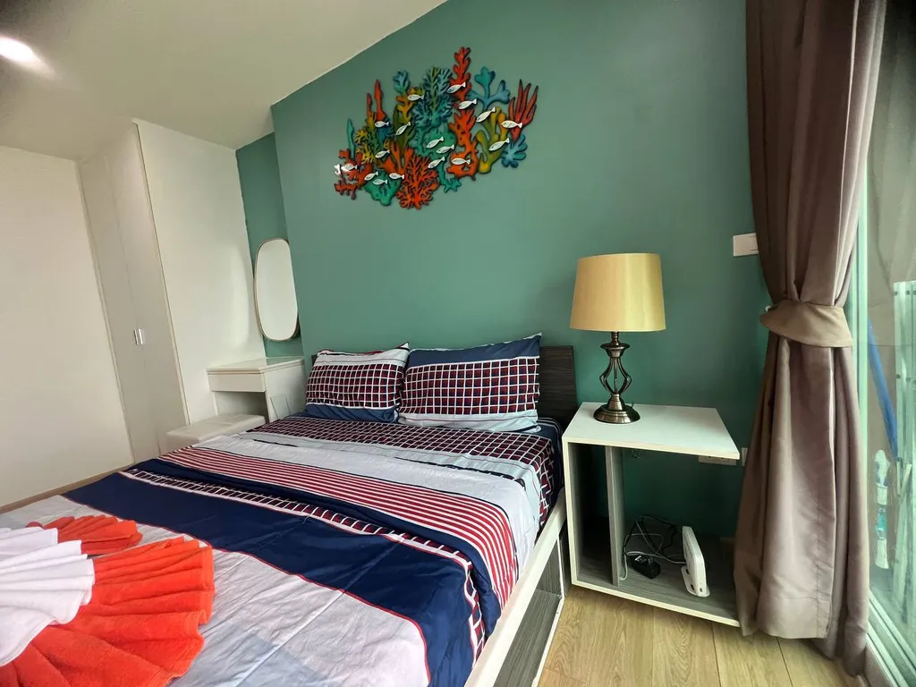 Студия после ремонта с потрясающим видом в центре Каты