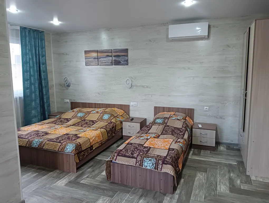 Коттедж Однокомнатный домик на море — Кучугуры