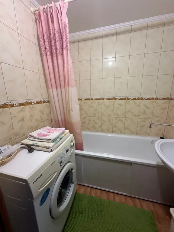 Квартира у озера.