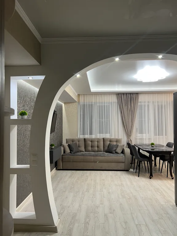 Уютная евро трешка с хорошим ремонтом