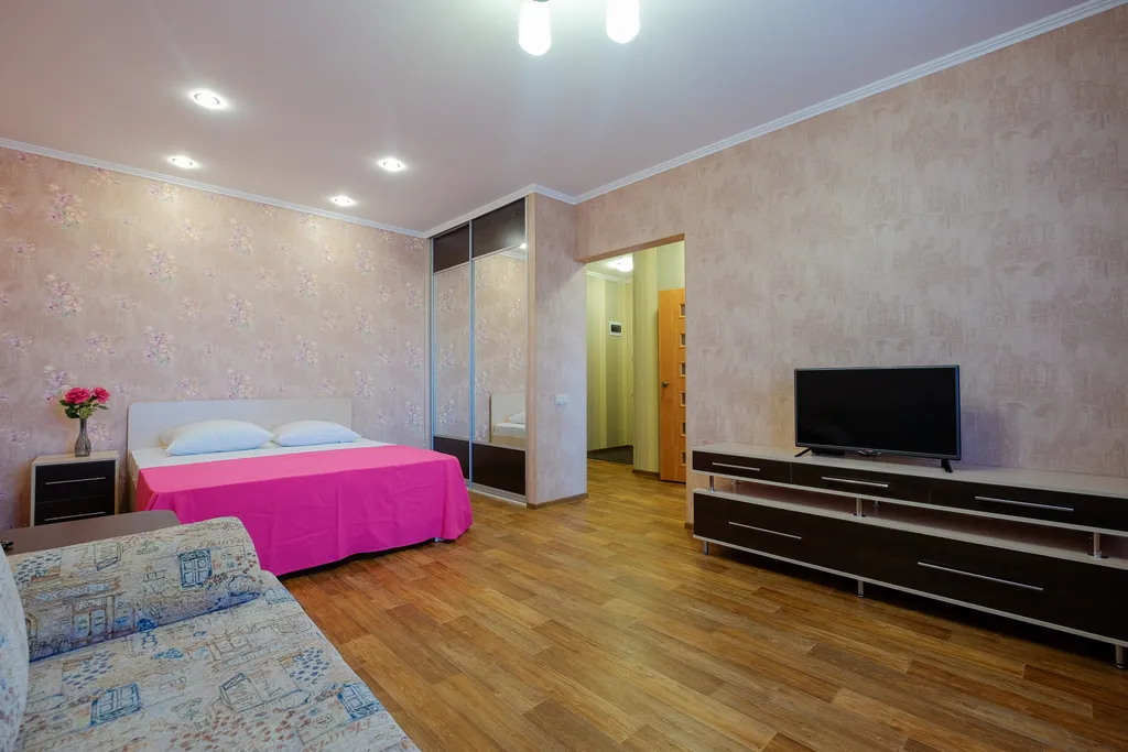 Квартира напротив городского сада