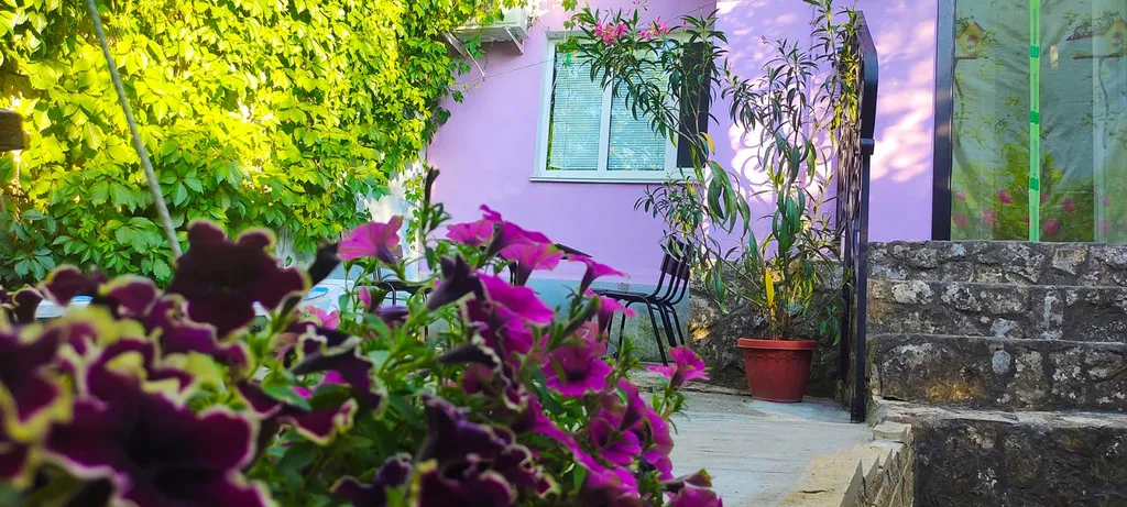 Коттедж Дом в 10 минутах от моря и набережной — аренда посуточно в Феодосия