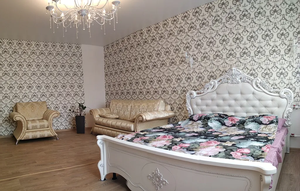 Однокомнатная крупногабаритная квартира в парковой зоне — аренда посуточно в Елец