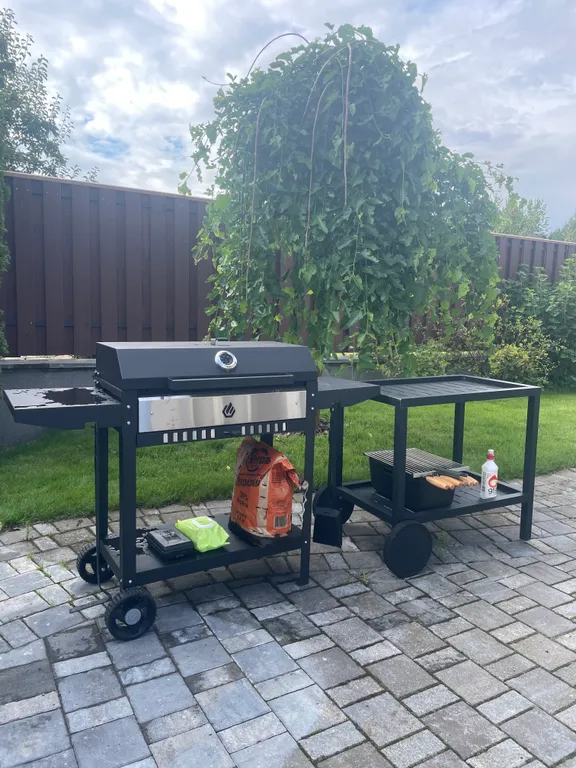 Уютный современный и стильный дом инфракрасной сауной и джакузи