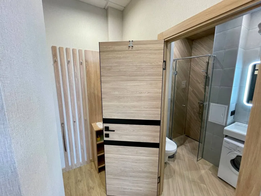 "В Гости!" на Запорожской 69  (1к студия №2 рядом с БЦ "Сити")