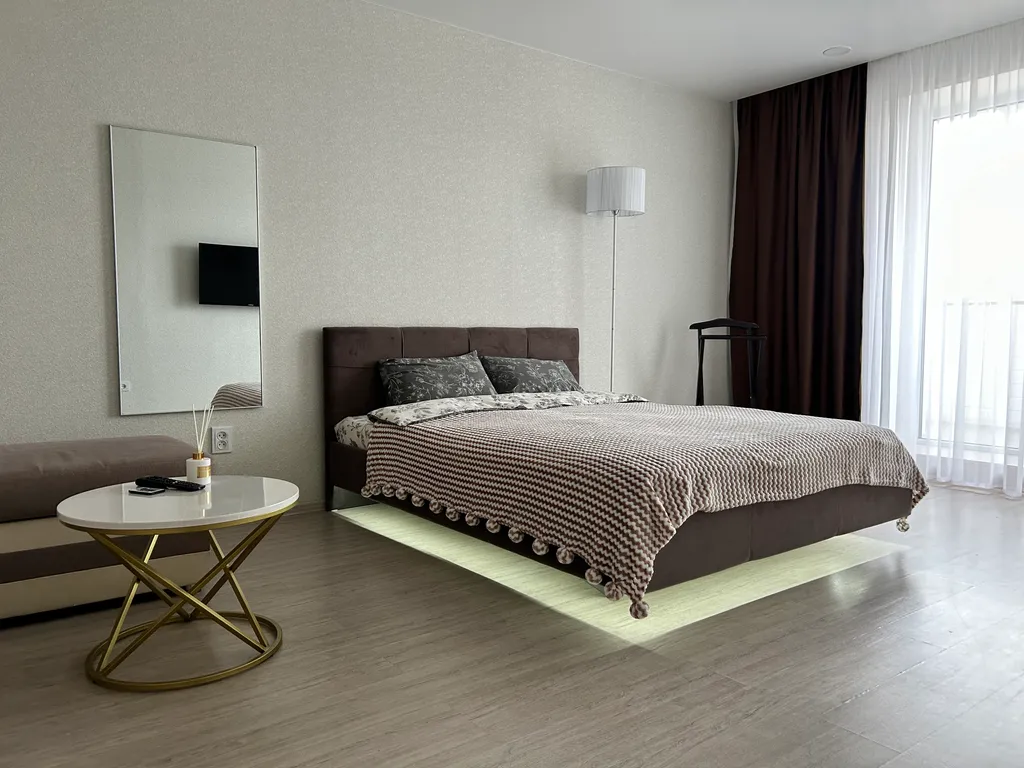 Уютная видовая квартира на последнем этаже