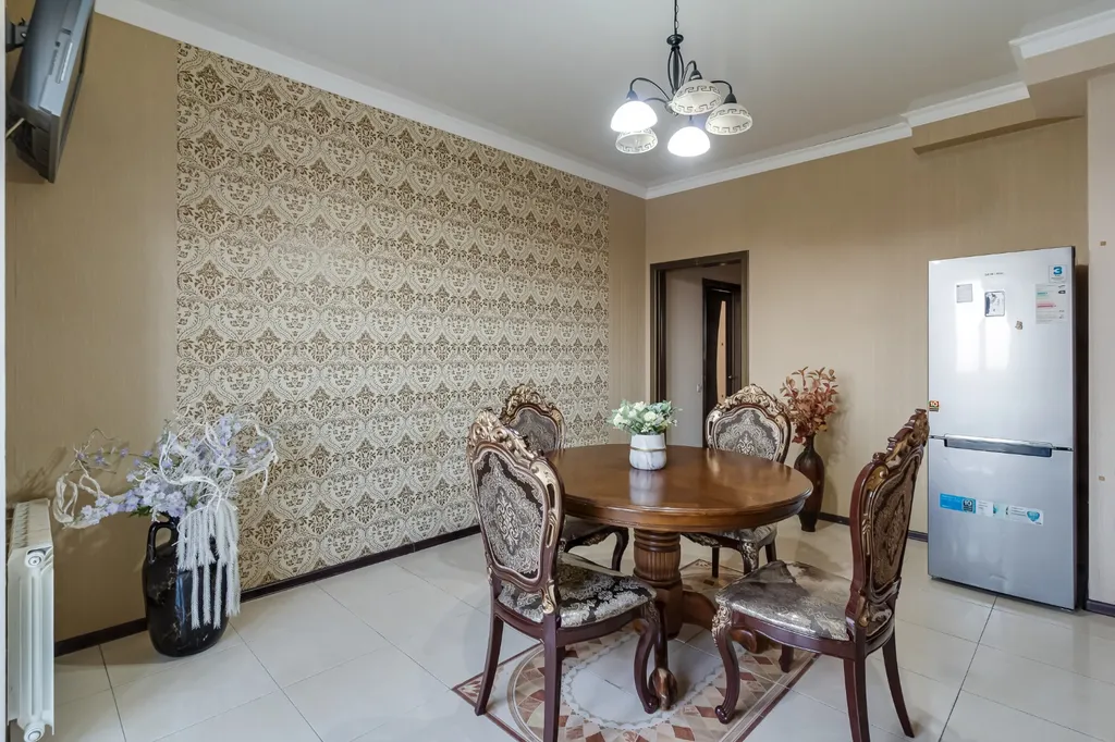 Просторная квартира в районе Шолохова, 10 минут от центра