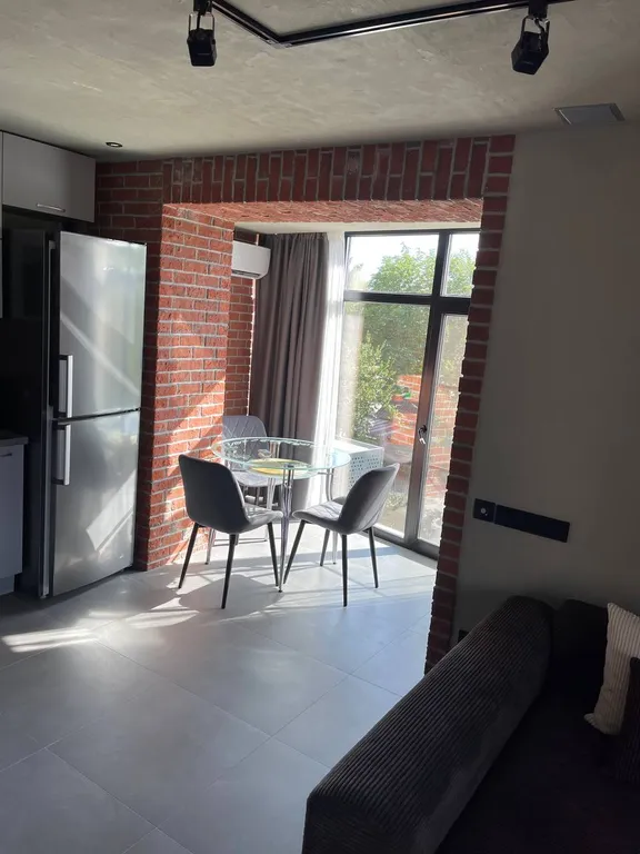 Апартаменты с дизайнерским ремонтом в центре города