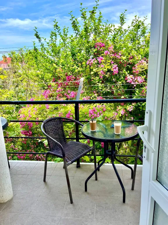 Квартира Квартира Двухкомнатный с кухней и террасой — Севастополь