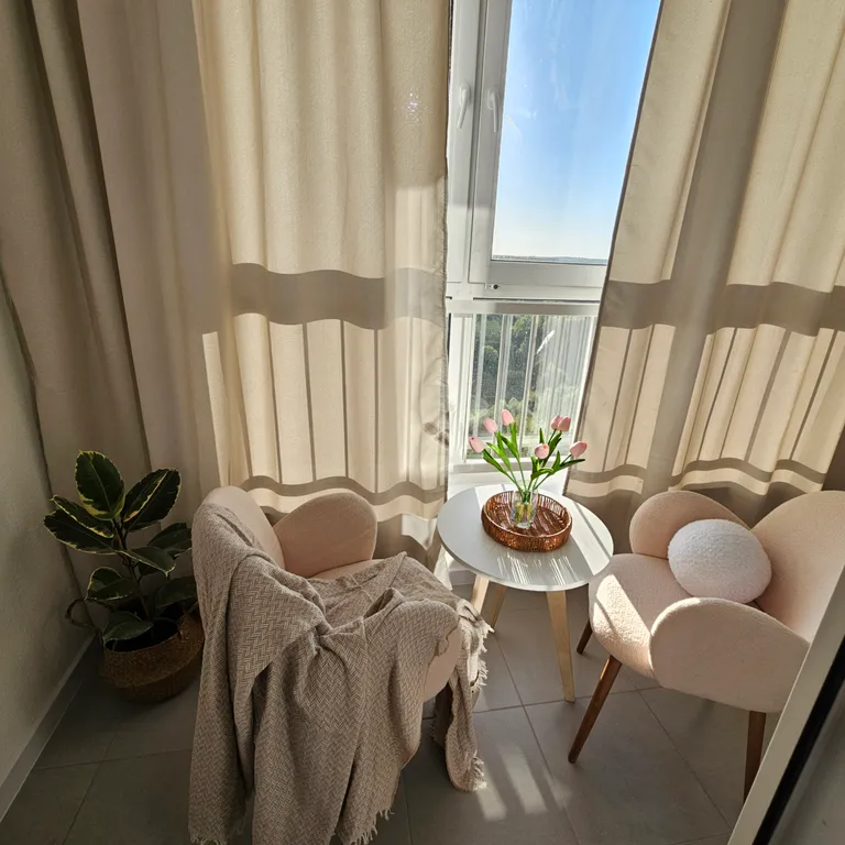 Квартира с видом на березовую рощу