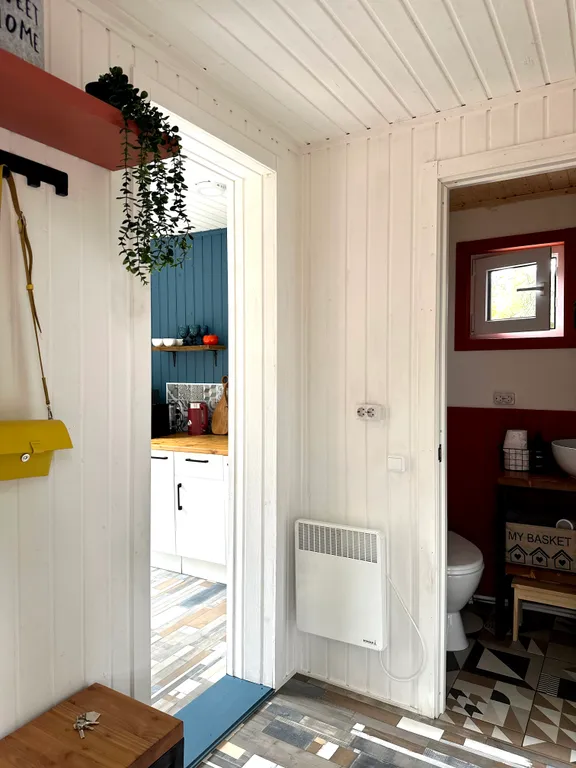 Домик в сосновом лесу