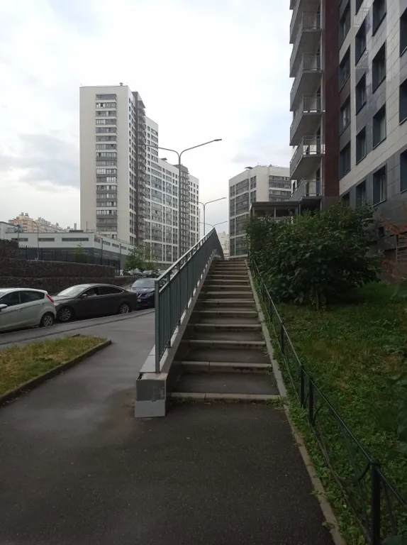 Студия у метро