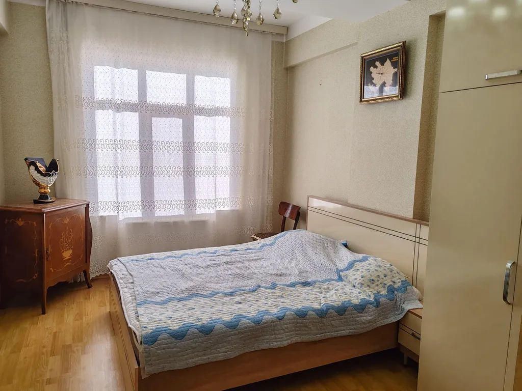 Уютная квартира возле центра Гейдара Алиева