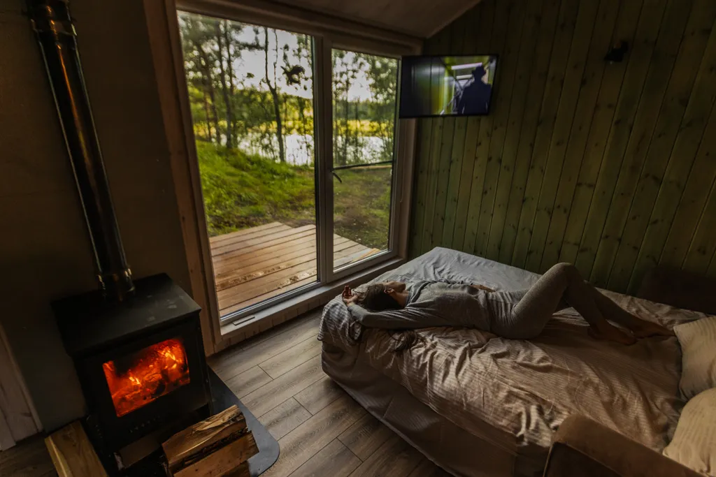 Коттедж Дом-студия с панорамной стеной на залив Мусталанлахти — аренда посуточно в Куркиеки