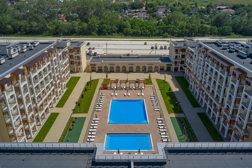 360 Евротри на 6 человек с бассейном с 2 санузлами