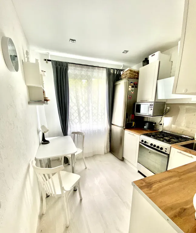 Светлая уютная квартира возле метро