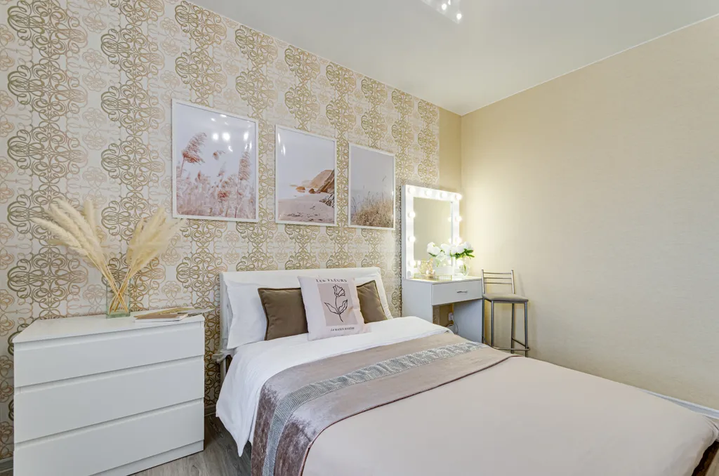 Зеркальный перламутр | Mother of pearl mirror | однокомнатная | 4 гостя