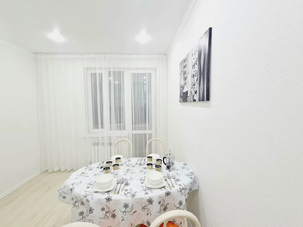 Квартира находится в центре в жилом комплексе атлант