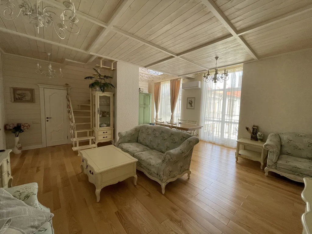 Квартира Двухуровневые апартаменты Прованс на круче — аренда посуточно в Геленджик