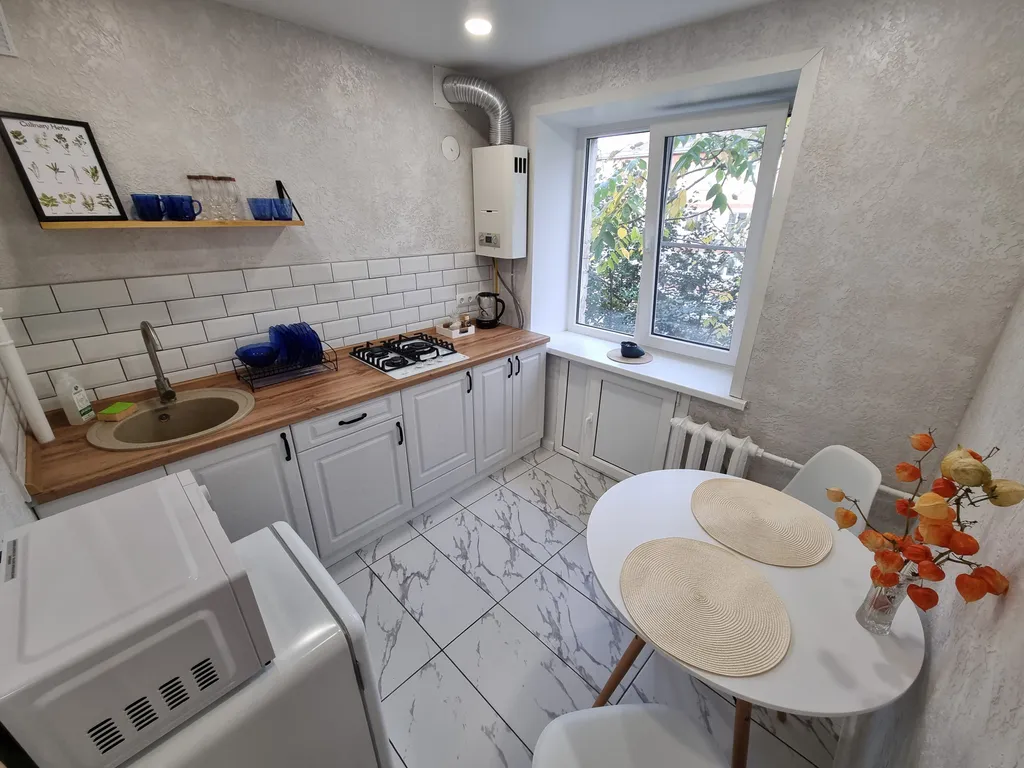 Уютная светлая квартира рядом с Дворцом спорта и Филармонией