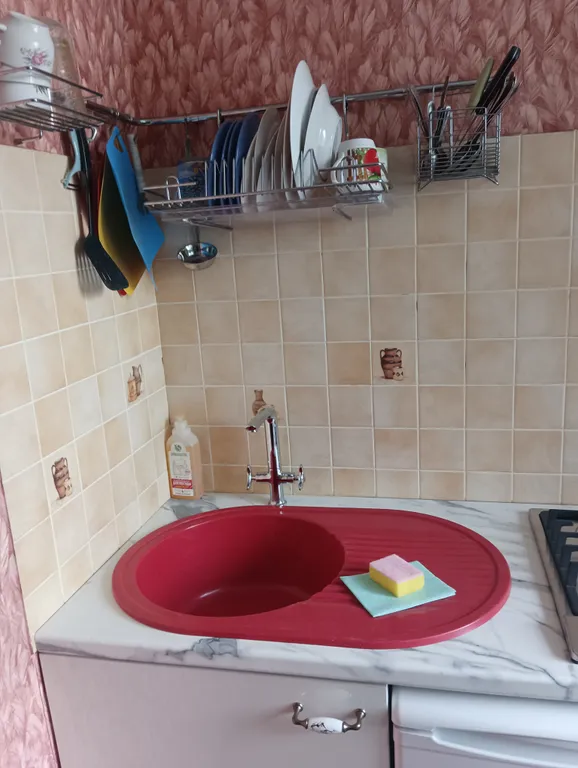 Квартира рядом со Свято-Введенским монастырем