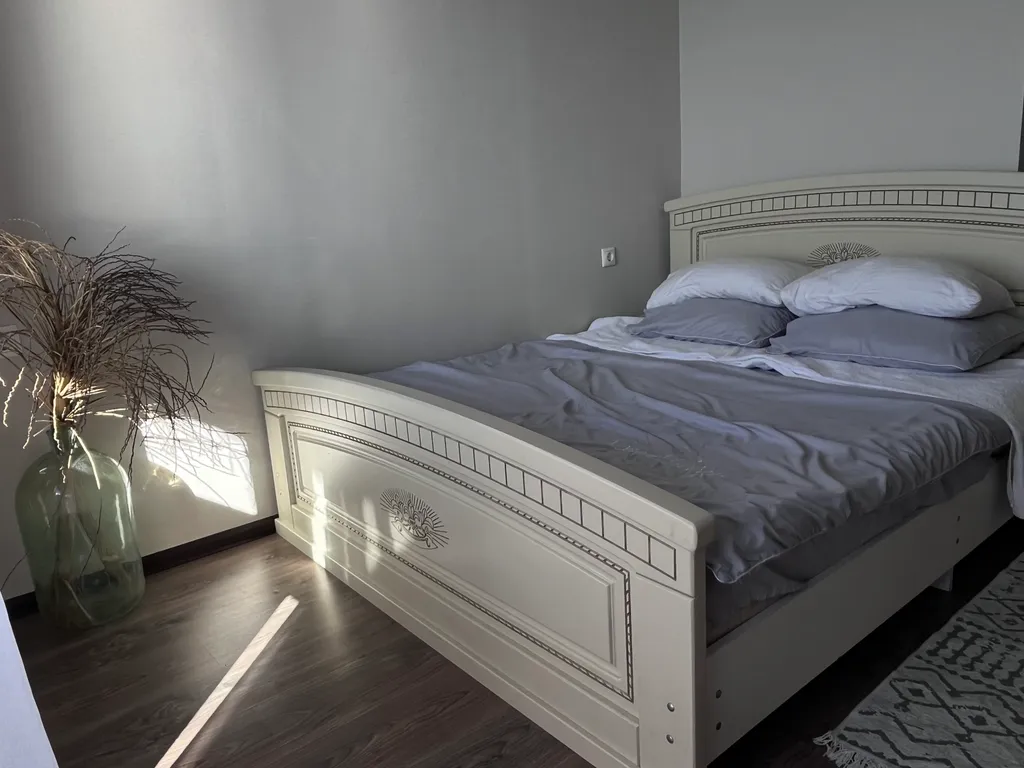 Дом на скалах с видом на море