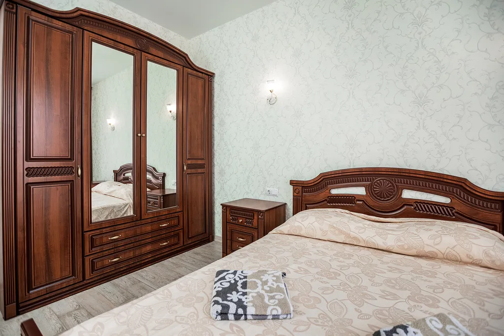 Квартира Квартира в ЖК Изумрудный город на берегу моря с бассейном — Геленджик